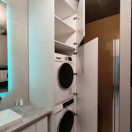 Шкаф для стиральной и сушильной машины / Прячем технику