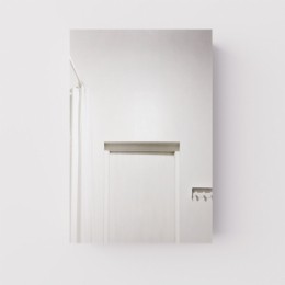 Навесной высокий шкаф с зеркалом для ванной комнаты, ДСП