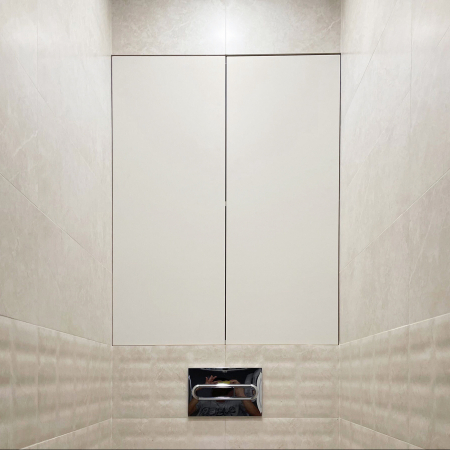 Шкаф в нишу в ванной на заказ